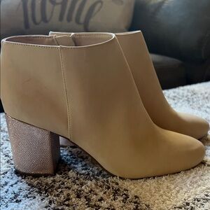 Katy Perry Collections Tan Ankle Boots with Glitter Heel size 7